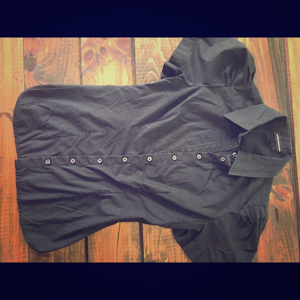 Express shirt with puff sleeve